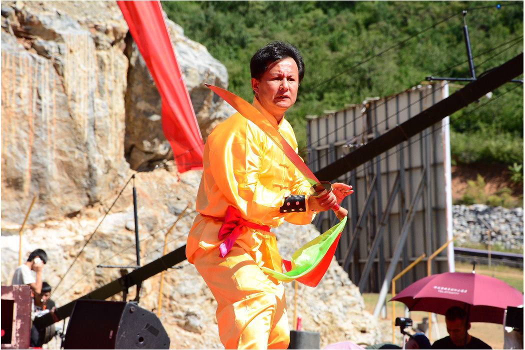 【图片新闻】“2015武林大会”功夫展示